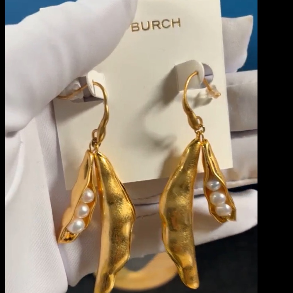 Tory Burch Peapod earrings with genuine pearls. NEW $175